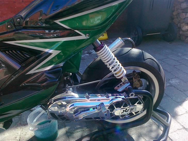 Yamaha Aerox Pata Negra billede 8