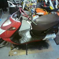 Aprilia sonic - SOLGT