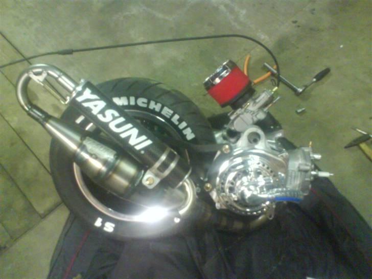 Aprilia sonic LC BigBore 77Cc billede 4