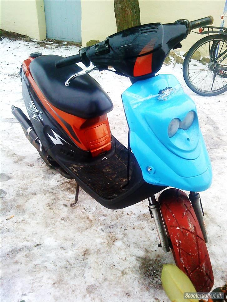 PGO hot 50 solgt for 500 kr billede 1