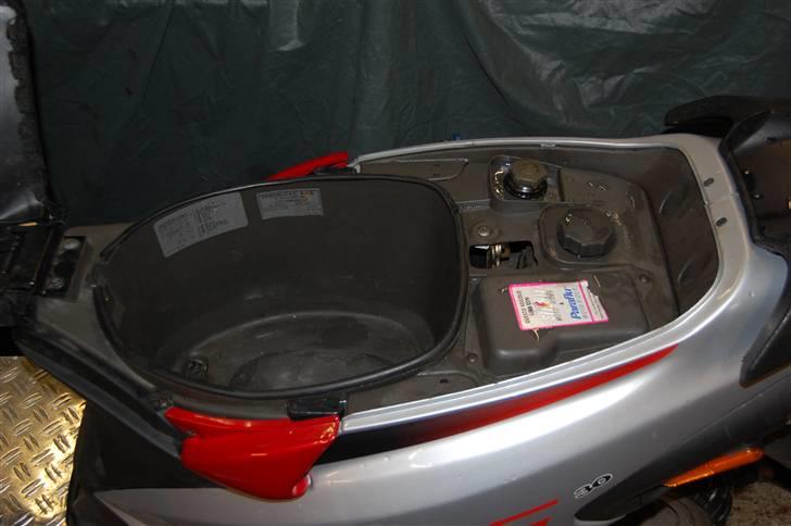 Piaggio NRG SOLGT :'( billede 2