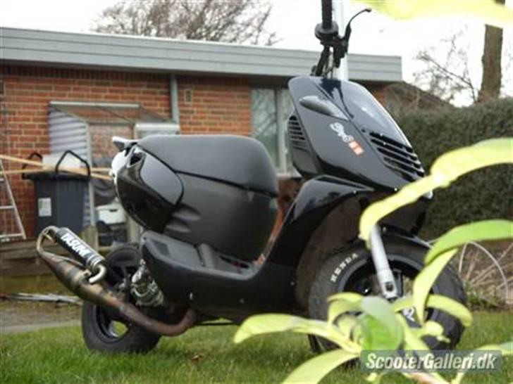 Aprilia Sonic * LC * SOLGT billede 1