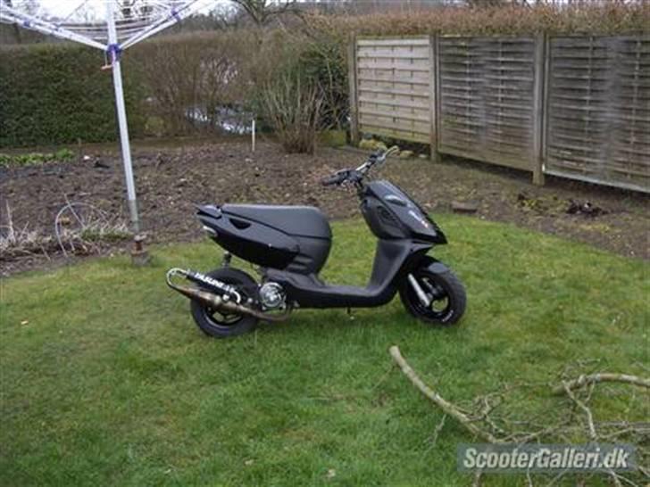 Aprilia Sonic * LC * SOLGT billede 2