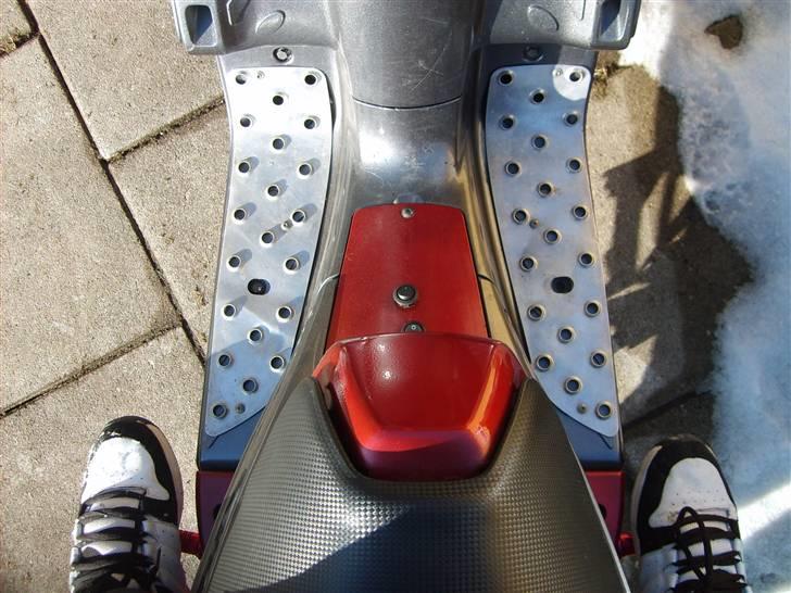 Peugeot speedfight 2 solgt billede 15