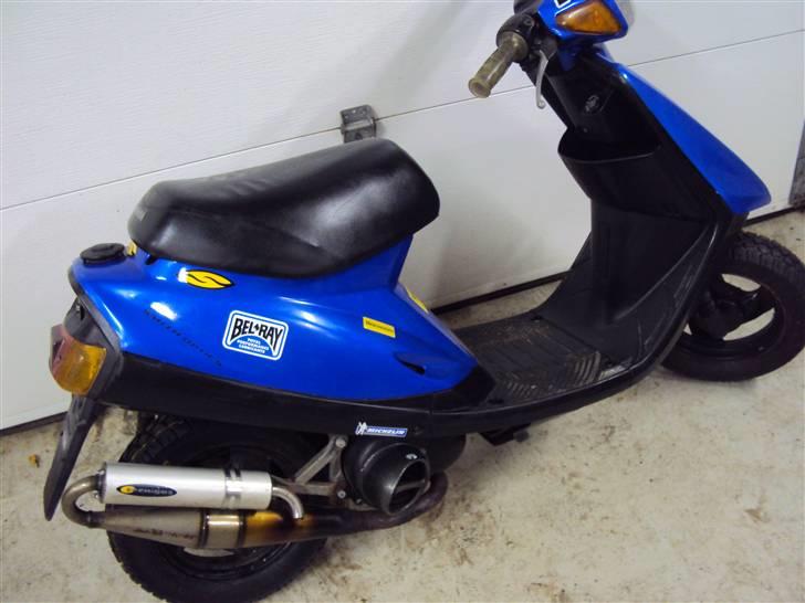 Yamaha Jog AS (Total skadet) billede 3