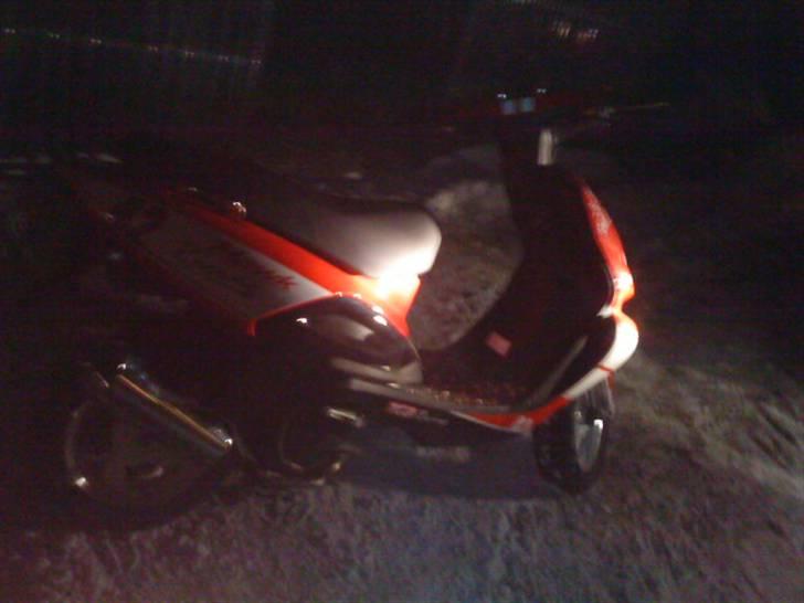 TGB Pegasus Hawk 303r billede 2