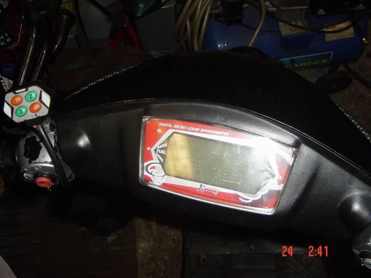 Yamaha jog - SOLGT billede 3