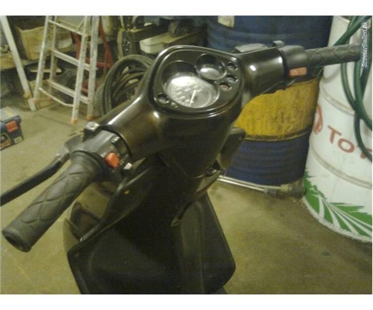 Yamaha jog r  (Solgt) billede 12