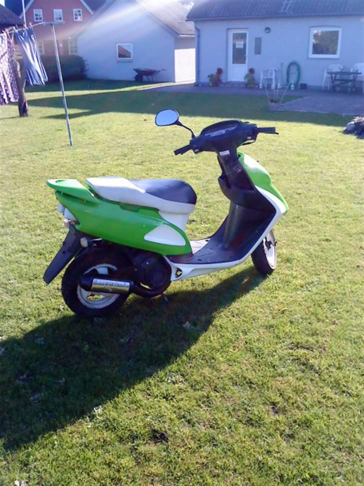 Honda SFX (Til salg) - Der er lidt srkammer fra tidligere ejer, men ikke værre end det kan males :P billede 2