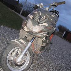 Yamaha ¤$AeRox$¤ Hugget op 