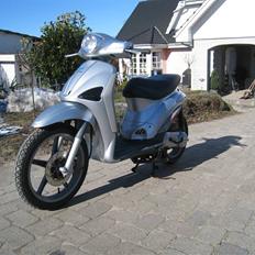 Piaggio Liberty ™ 