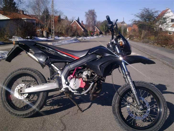 Derbi senda SM XT ( smidt ud ) - meget beskidt!  billede 1