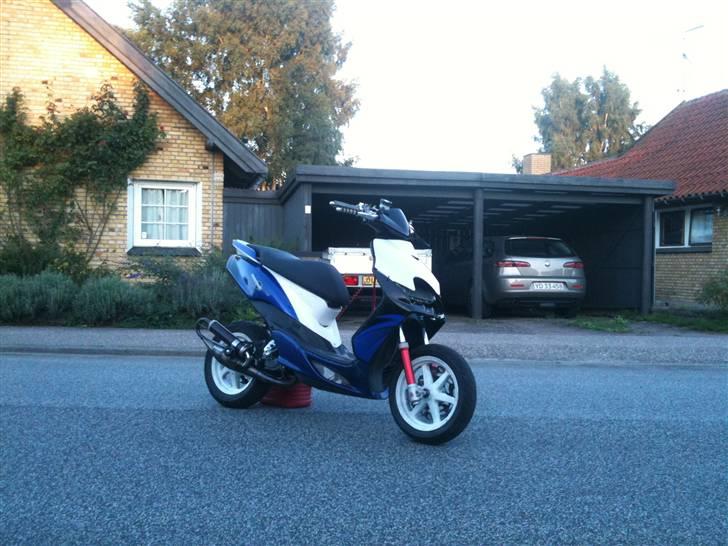 Yamaha Jog RR TS (SOLGT) billede 3