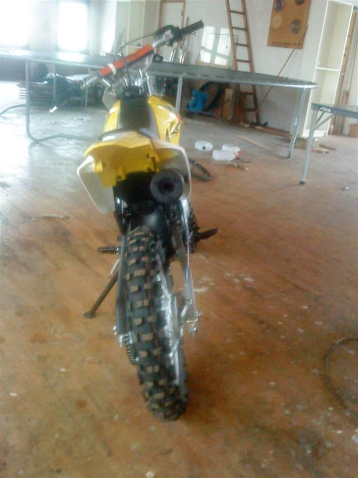 Suzuki drz 125 billede 2