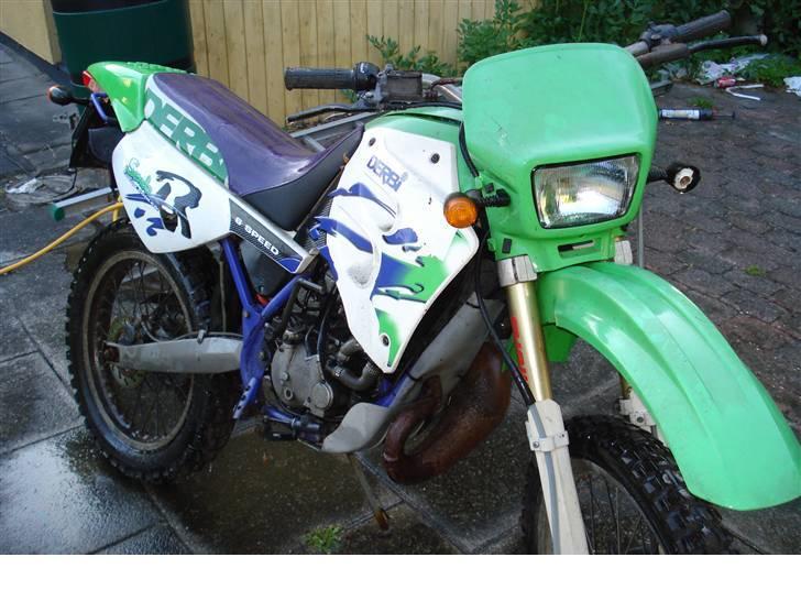 Derbi senda r  solgt billede 1