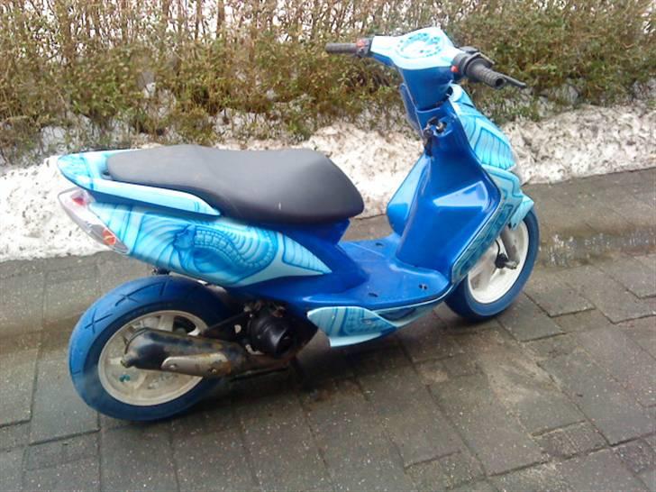 Yamaha Jog R SOLGT - nye skjolde mangler bare en ny udstødning så den rigtig fin d: billede 8