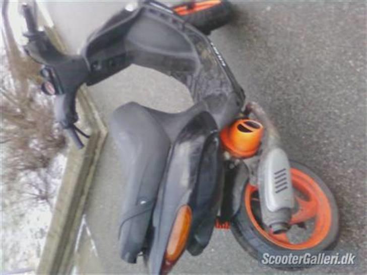 Gilera stalker bytte til jog as - lånt af tidliger ejer billede 2