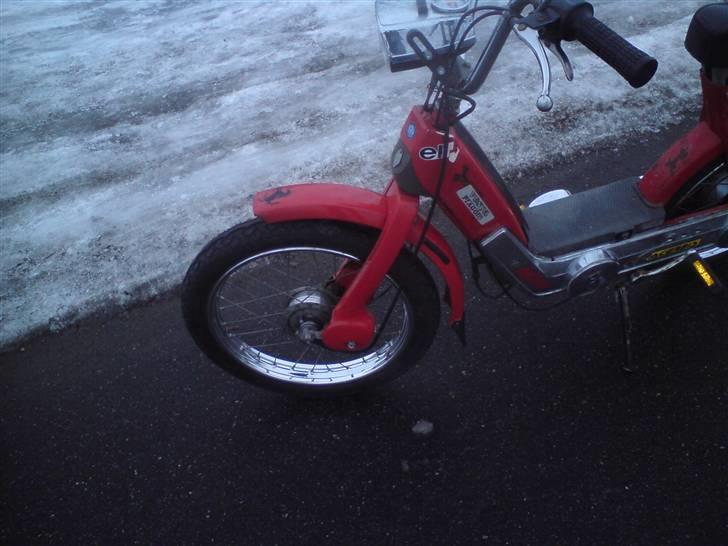 Vespa ciao ferrarien solgt billede 10