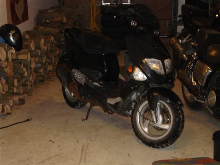 {{currentPhoto.altText}} billede {{currentPhoto.number}}