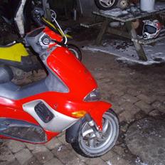 Gilera runner lc solgt