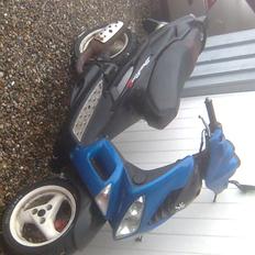 Peugeot s-f 2  tilsalg 2000.-