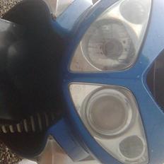 Peugeot s-f 2  tilsalg 2000.-