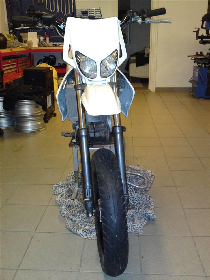 Derbi Senda solgt ;( - ny malet skjolde:) billede 3