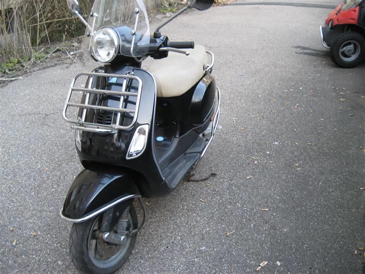 Piaggio Vespa LX 50 (Solgt) billede 4