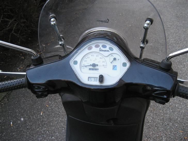 Piaggio Vespa LX 50 (Solgt) billede 7