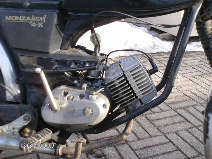 Puch Monza Juvel STJÅLET - Sådan en Puchmotor er sku lækker billede 5