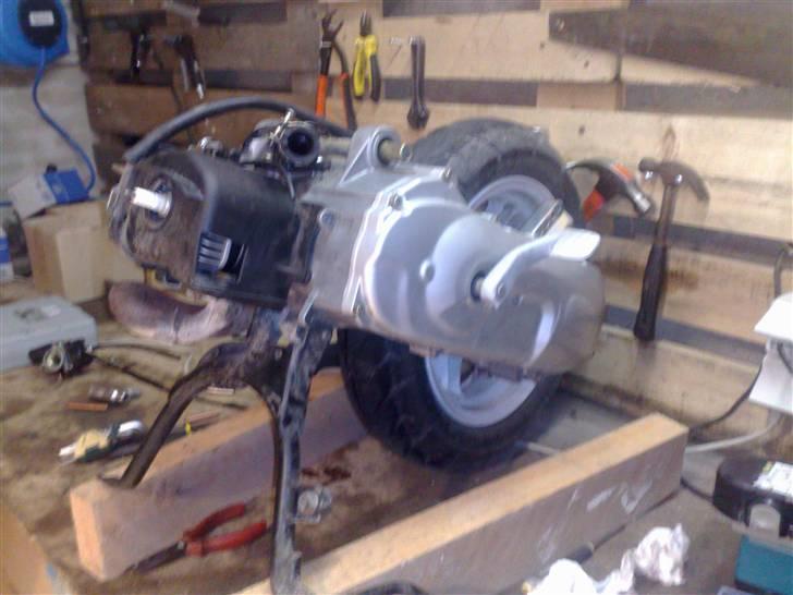 Yamaha jog r billede 10