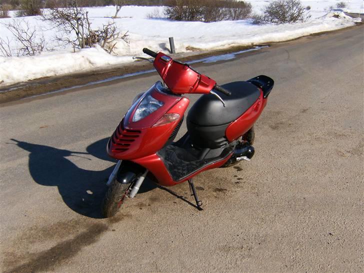 Aprilia Sonic CandyRed Byttet--  billede 2