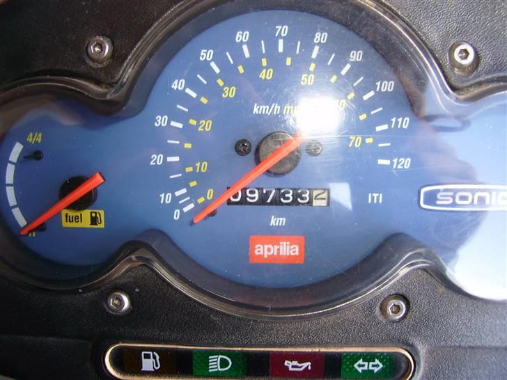 Aprilia Sonic Glimmerbøssen Solgt - ALT blev renoveret ved 9731,5 km :) billede 8