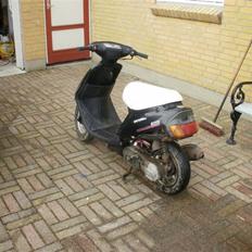 Yamaha Jog. BYTTET TIL NEOS 