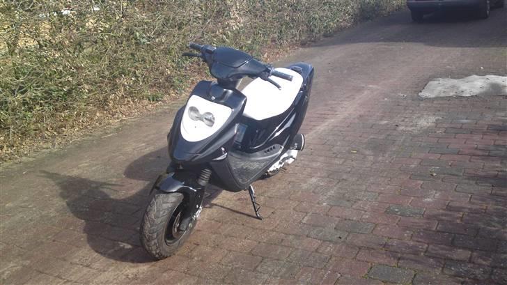 PGO hot 50 solgt billede 1
