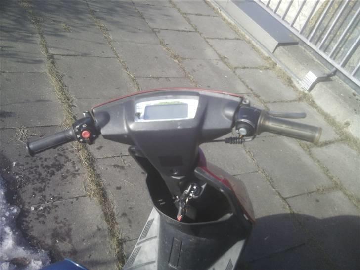 Yamaha jog as (byttet til spy)  billede 2