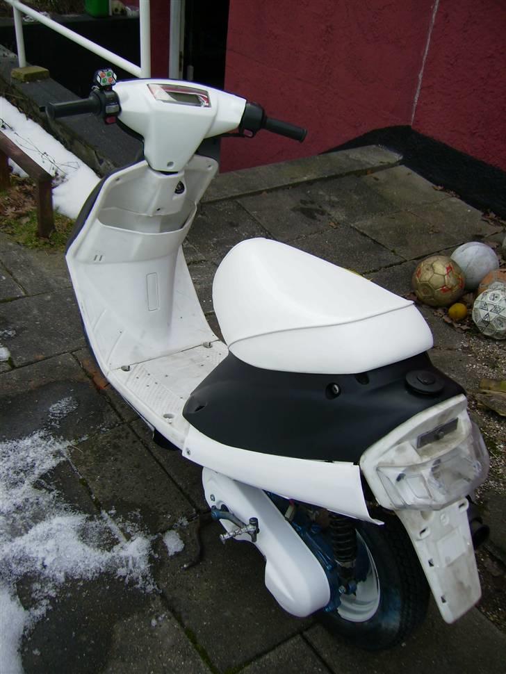 Yamaha Jog Solgt! billede 3