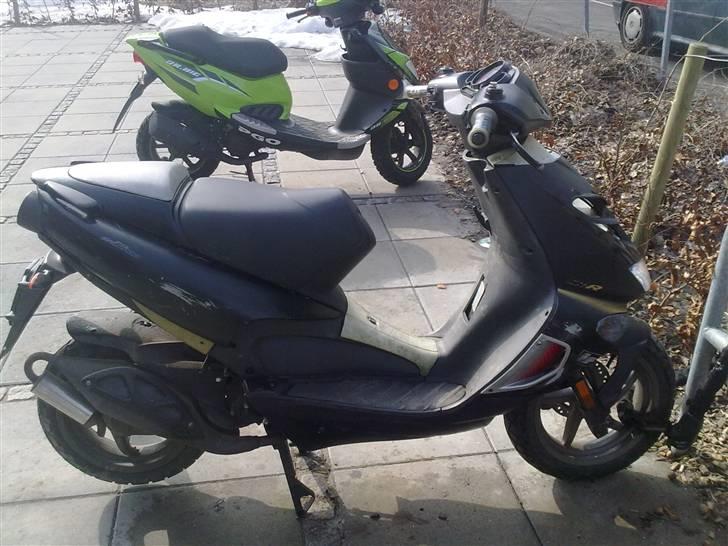 Aprilia SR50 Ditech - Solgt - Mange ridser :S billede 1