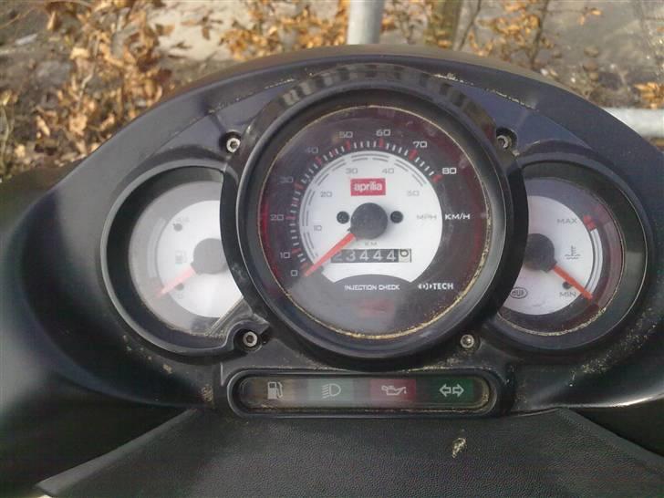 Aprilia SR50 Ditech - Solgt - Mega fedt speedometer :D billede 4