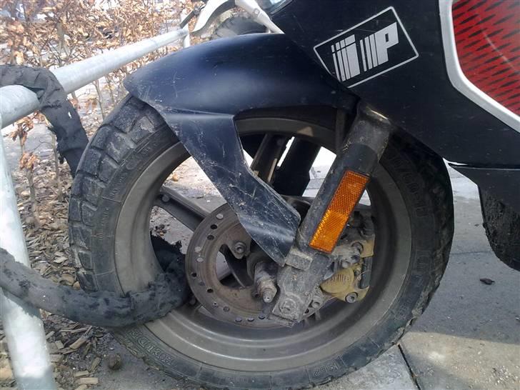 Aprilia SR50 Ditech - Solgt - Flot fælg og go lås :D billede 8