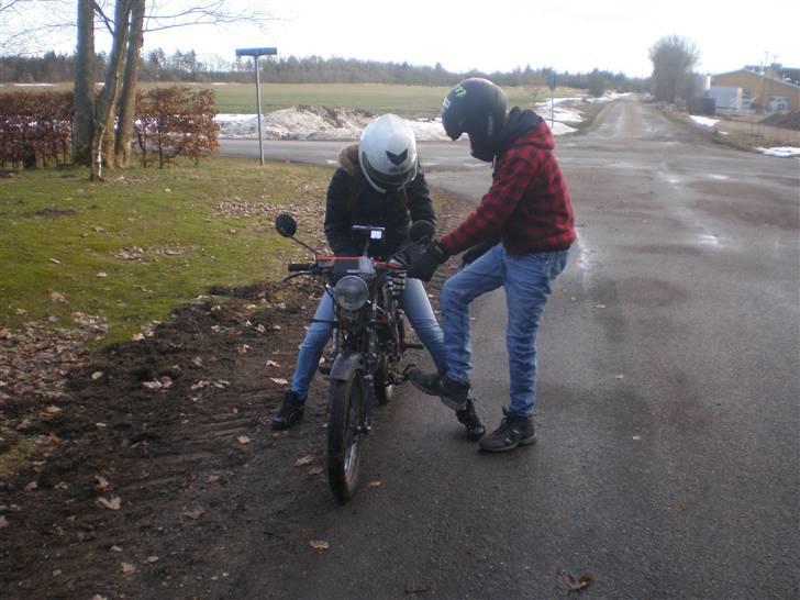 Honda mb5 !!!solgt!! - søs skulle lige have en tur xD billede 8