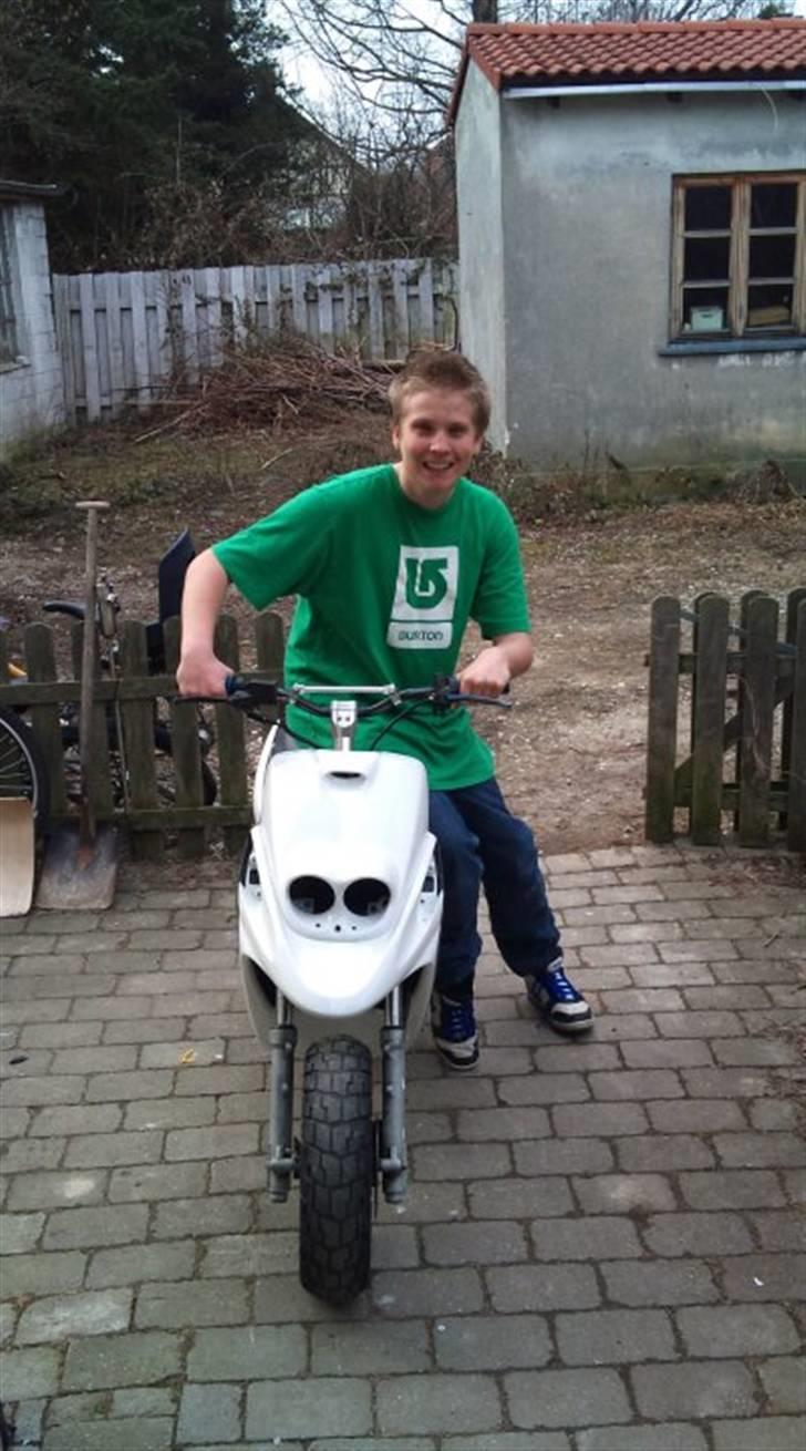 Yamaha Bws (STJÅLET) - En af mine retarderet venner:D billede 8