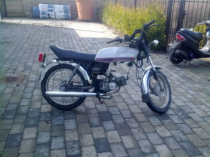 Suzuki dm 50 SOLGT billede 1