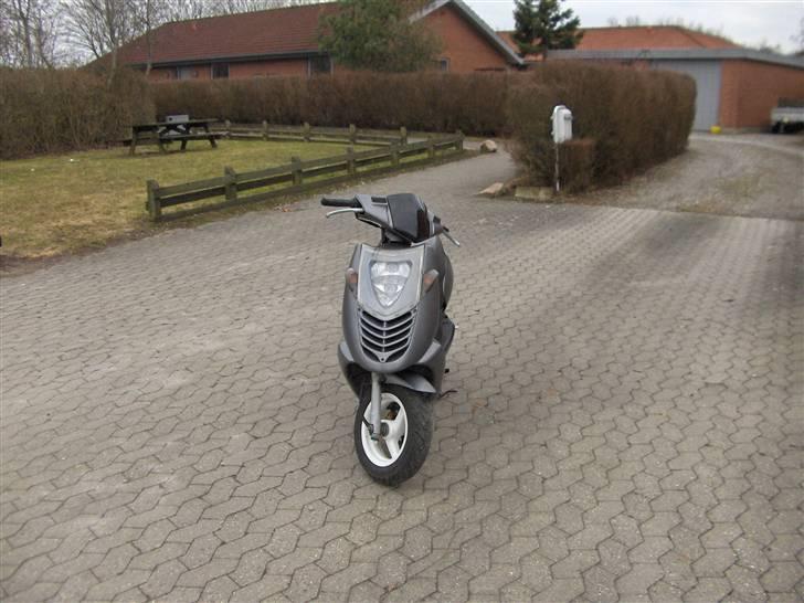 Aprilia Sonic SOLGT billede 3