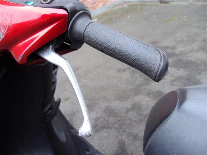Yamaha neos billede 15