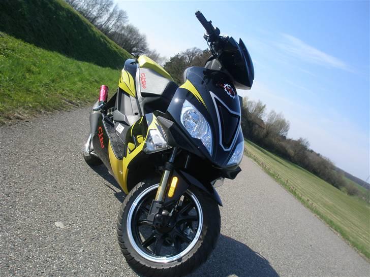 Baotian City Racing ACDD - Står lige og beundre min flotte maskine :P billede 5
