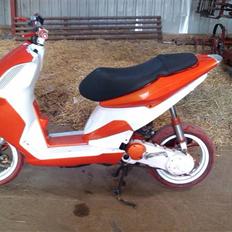 Piaggio NRG POWER DT TILSALG