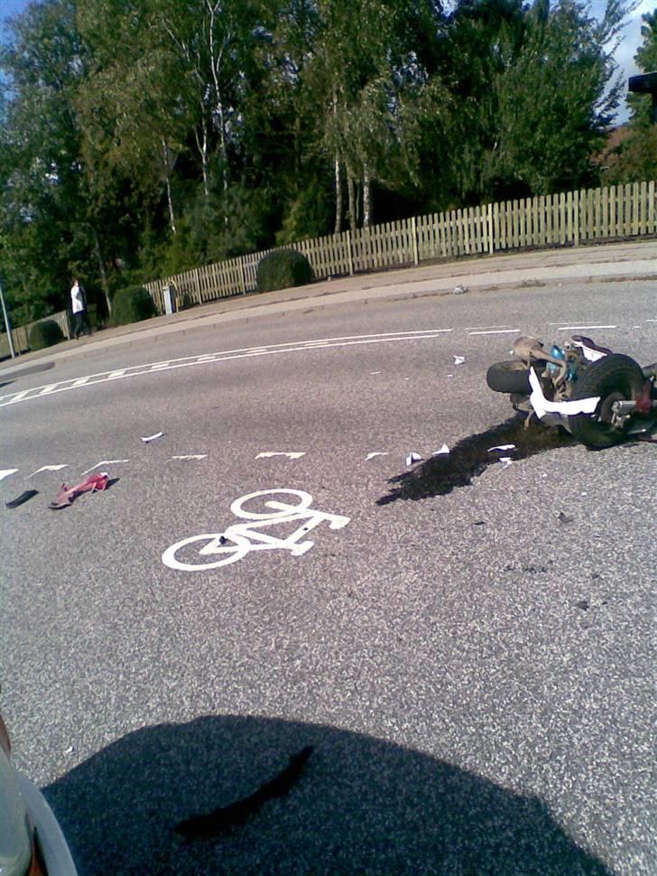 PGO Hot 50 (Påkørt!) - Sørgeligt syn ): billede 8