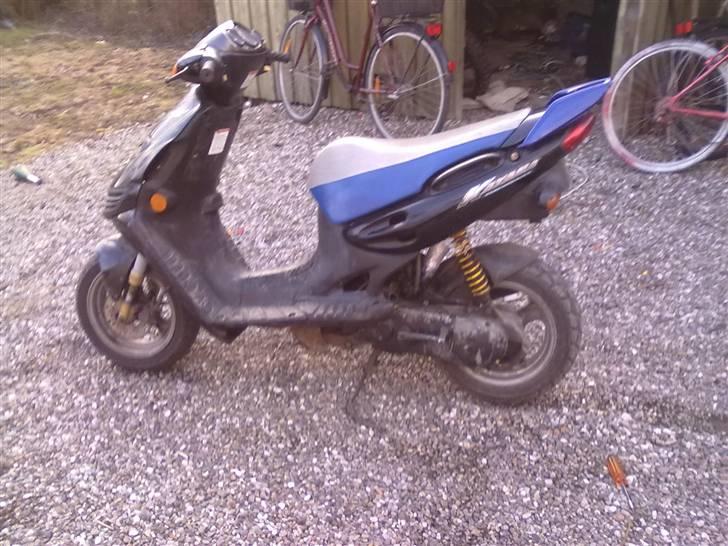 Suzuki katana soldt billede 7