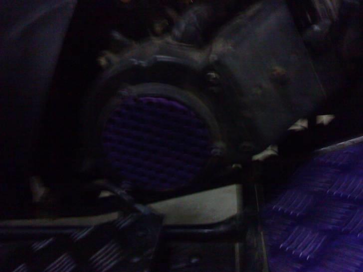 CPI ATV 2010 - DØD - stipperlilla detalje ved blokken billede 17